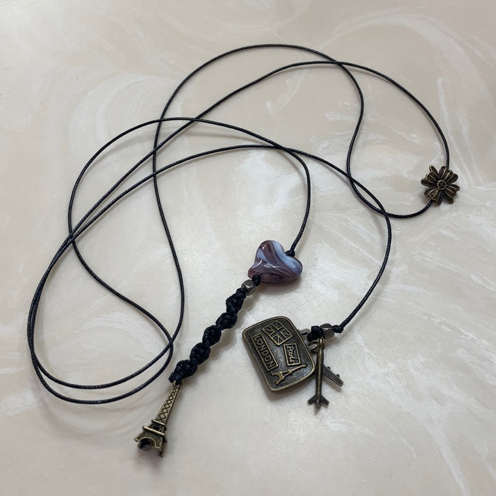 London París Travel inspired necklace - Picture 14 of 15